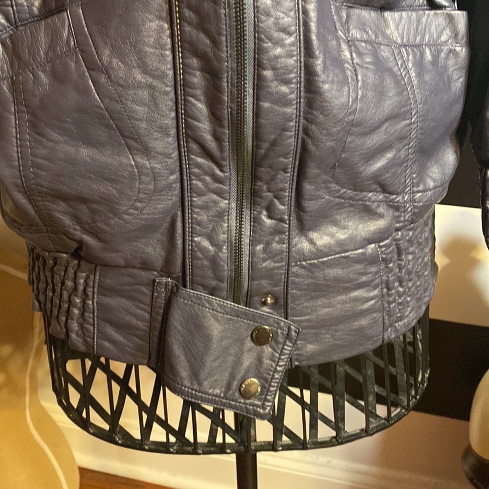Leather Jacket - Picture 3 of 5